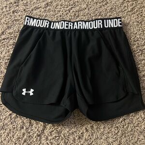 New Women’s Black Under Armour Play Up Shorts With Pockets Size XS